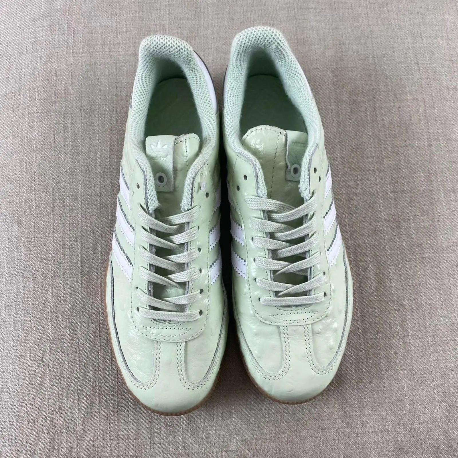 秋冬复古风正当时!Adidas x Naked Samba联名款太吸睛